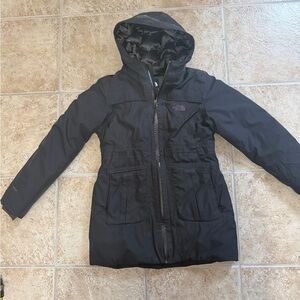 The North Face Women’s HyVent 600 Fill Down Parka – Black – Size Small